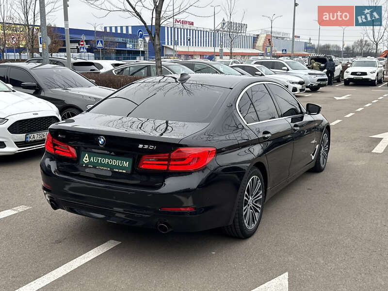 Седан BMW 5 Series 2017 в Киеве