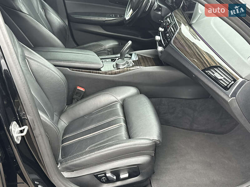 Седан BMW 5 Series 2017 в Киеве