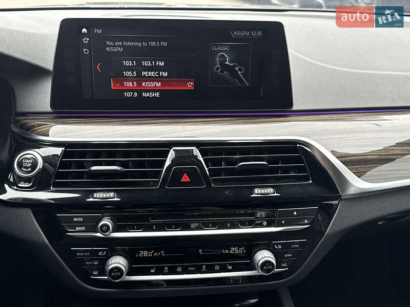 Седан BMW 5 Series 2017 в Киеве