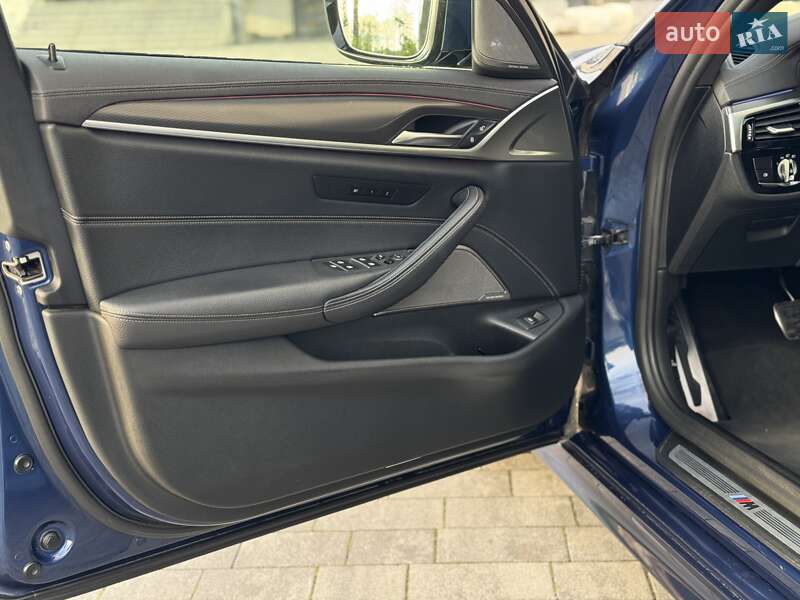 Седан BMW 5 Series 2021 в Мукачево