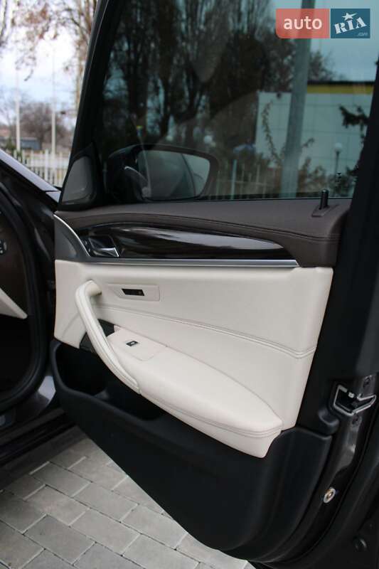 Седан BMW 5 Series 2016 в Черкасах фото 38 Седан BMW 5 Series 2016 в Черкасах