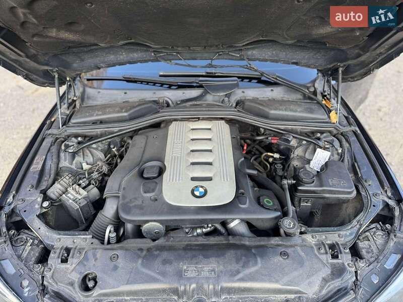 Седан BMW 5 Series 2004 в Косові фото 33 Седан BMW 5 Series 2004 в Косові