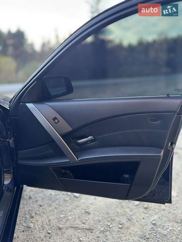 Седан BMW 5 Series 2004 в Косові фото 48 Седан BMW 5 Series 2004 в Косові