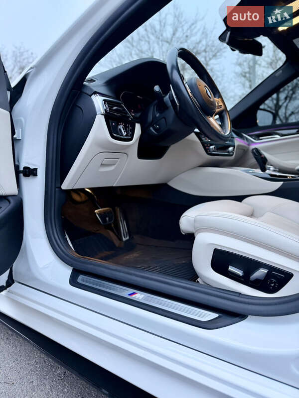 Седан BMW 5 Series 2020 в Дніпрі