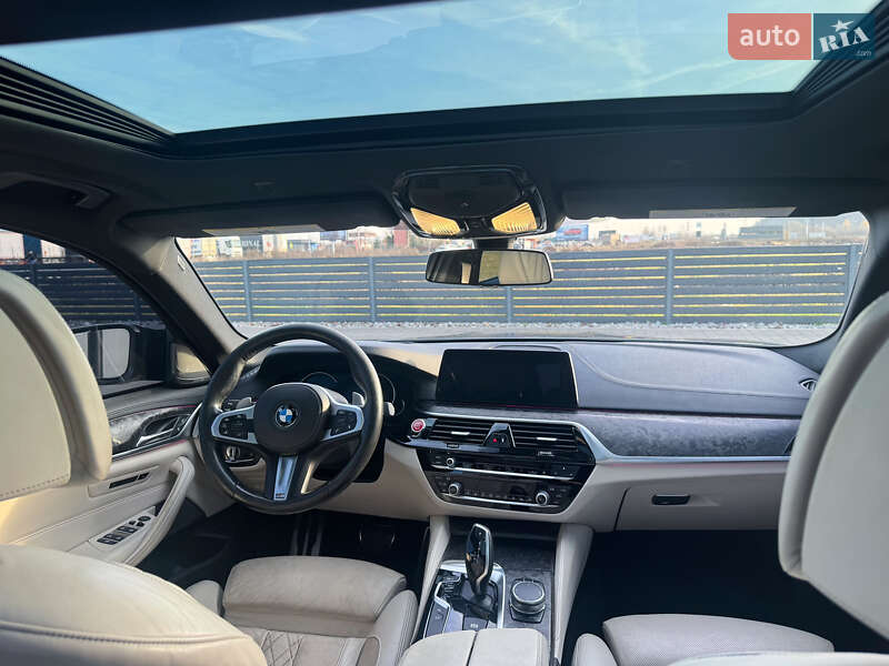 Седан BMW 5 Series 2017 в Мукачево