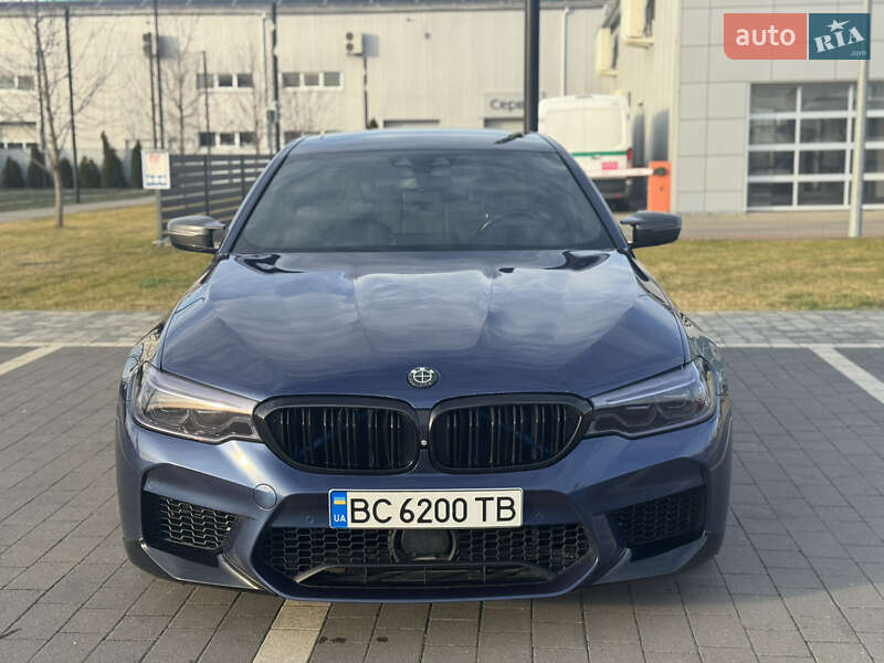 Седан BMW 5 Series 2017 в Мукачево