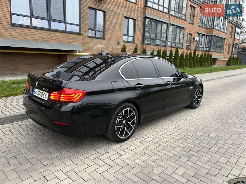 Седан BMW 5 Series 2013 в Гайсине