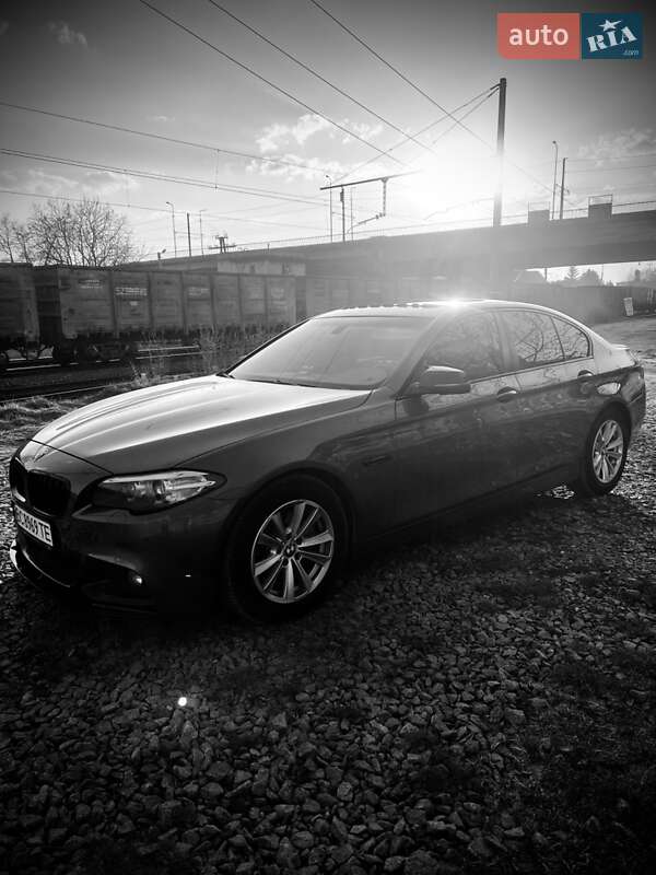 Седан BMW 5 Series 2014 в Львове фото 13 Седан BMW 5 Series 2014 в Львове