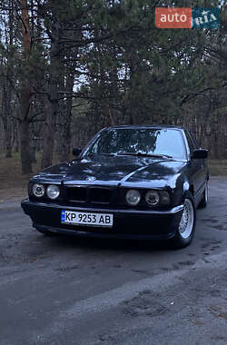 Седан BMW 5 Series 1995 в Запоріжжі