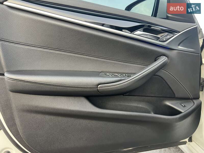 Седан BMW 5 Series 2018 в Полтаве