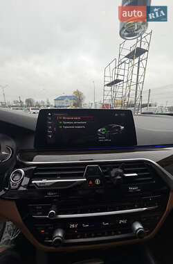 Седан BMW 5 Series 2018 в Нововолынске