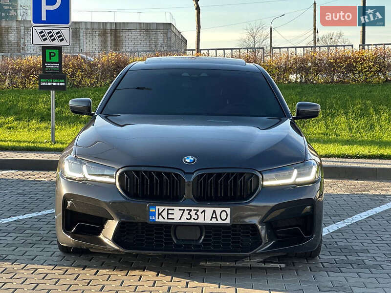 Седан BMW 5 Series 2017 в Днепре