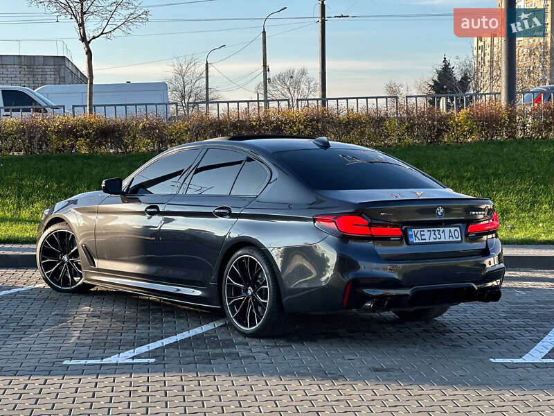 Седан BMW 5 Series 2017 в Днепре