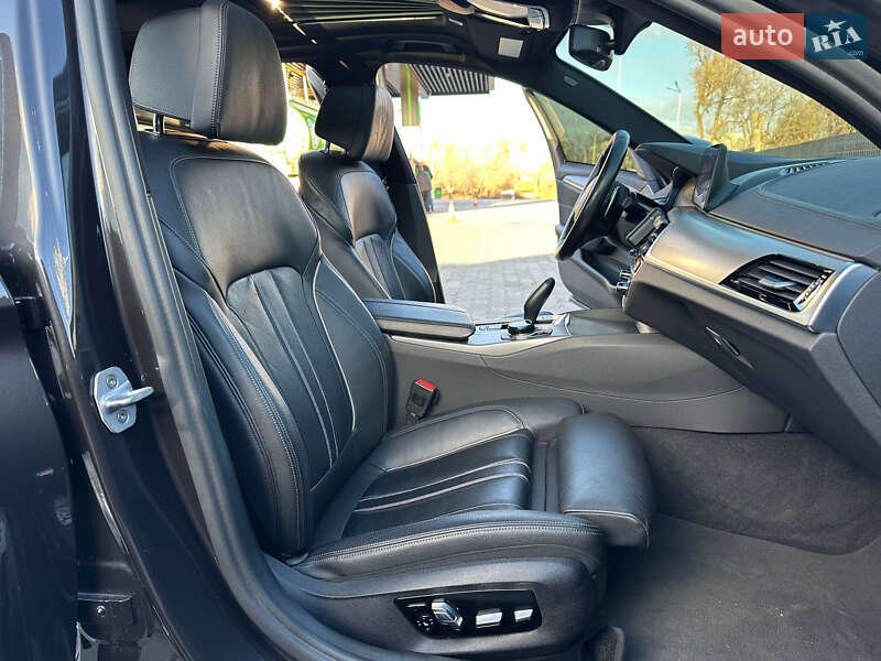 Седан BMW 5 Series 2017 в Днепре