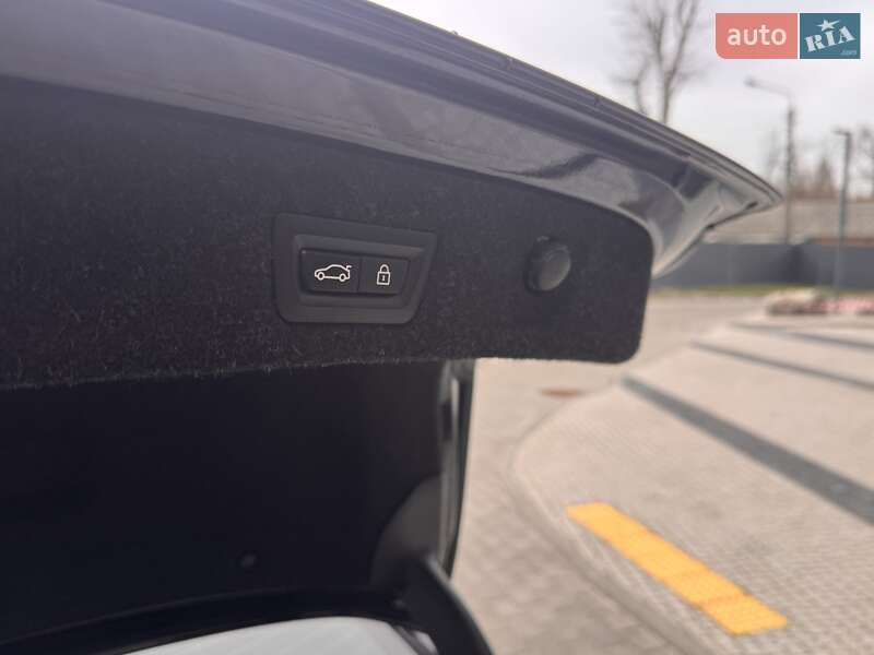 Седан BMW 5 Series 2020 в Киеве фото 28 Седан BMW 5 Series 2020 в Киеве