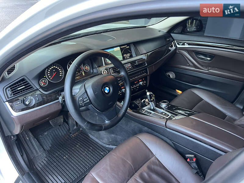 Седан BMW 5 Series 2014 в Вінниці фото 42 Седан BMW 5 Series 2014 в Вінниці