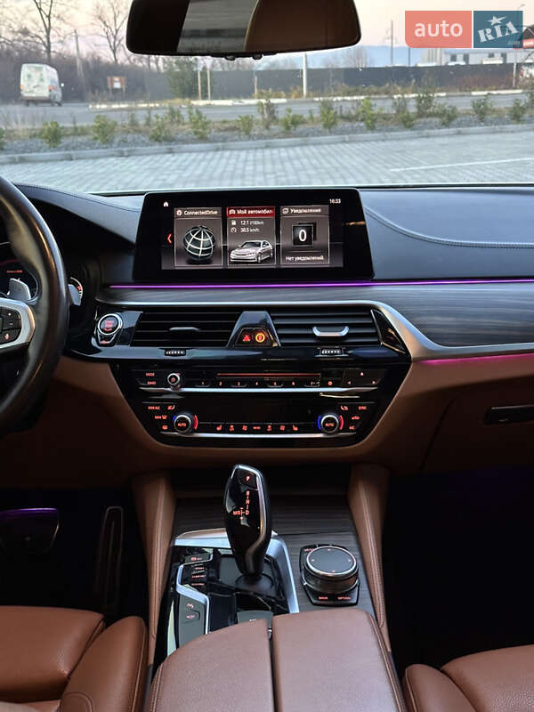 Седан BMW 5 Series 2018 в Ужгороді фото 28 Седан BMW 5 Series 2018 в Ужгороді