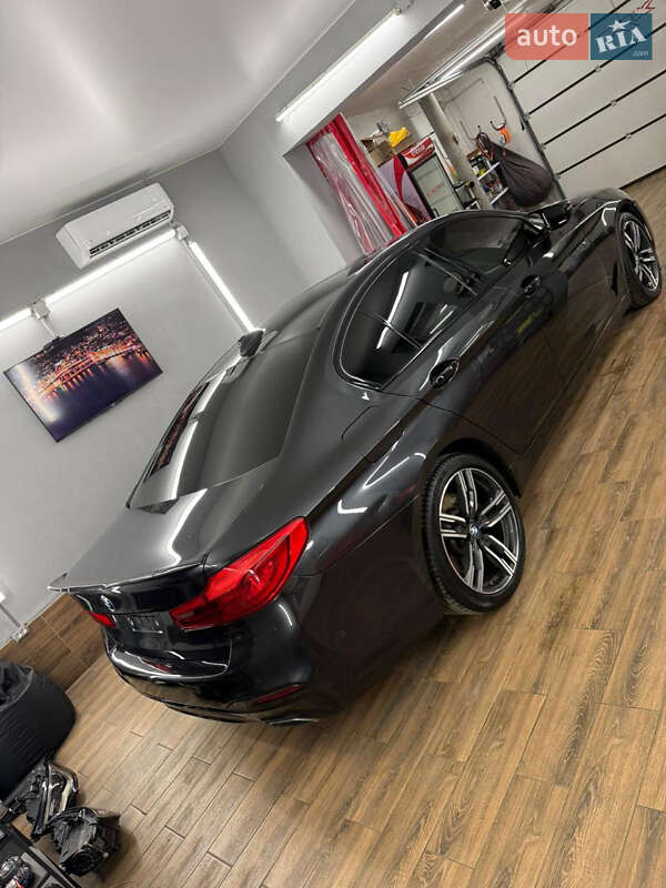 Седан BMW 5 Series 2017 в Львове