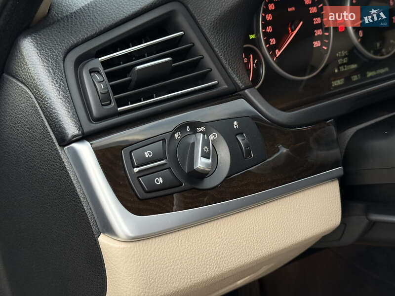 Седан BMW 5 Series 2012 в Тернополе