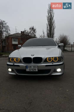 Седан BMW 5 Series 2002 в Александрие