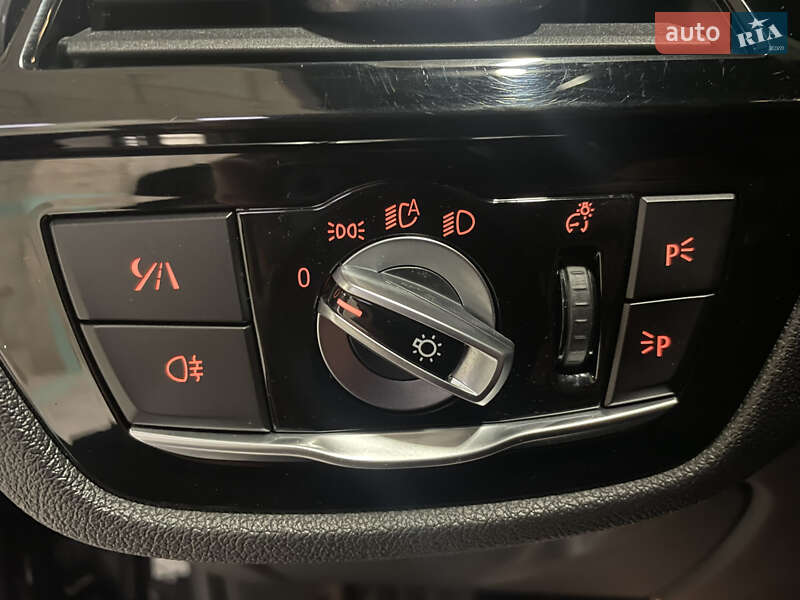 Седан BMW 5 Series 2017 в Львове