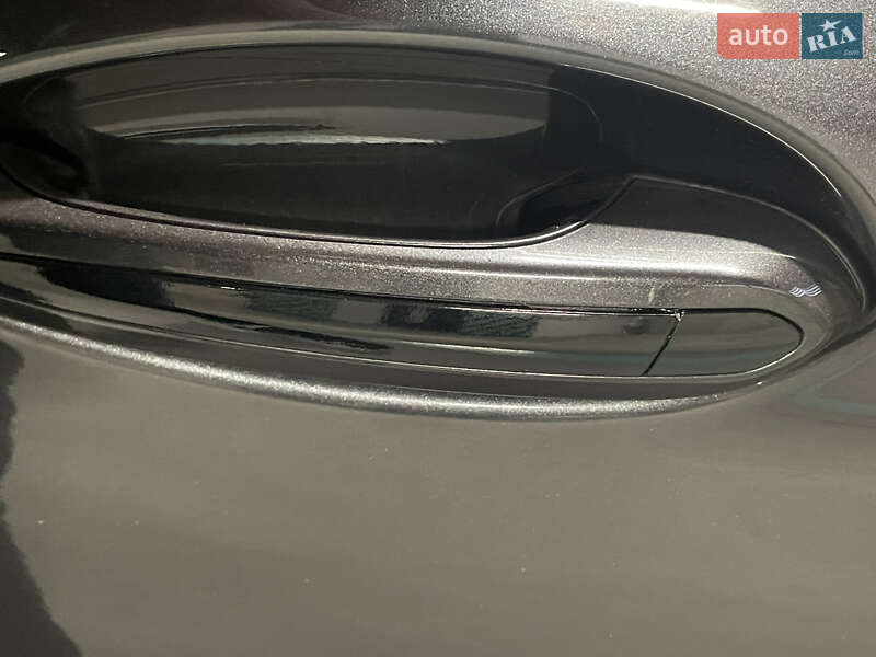 Седан BMW 5 Series 2017 в Львове