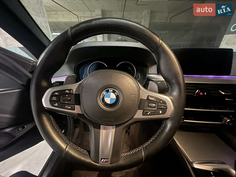 Седан BMW 5 Series 2017 в Львове