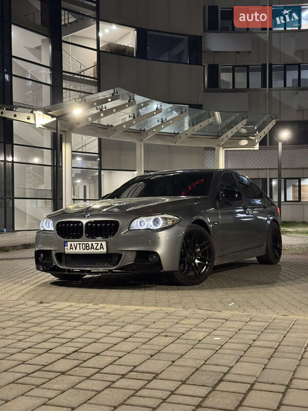 BMW 5 Series 2012