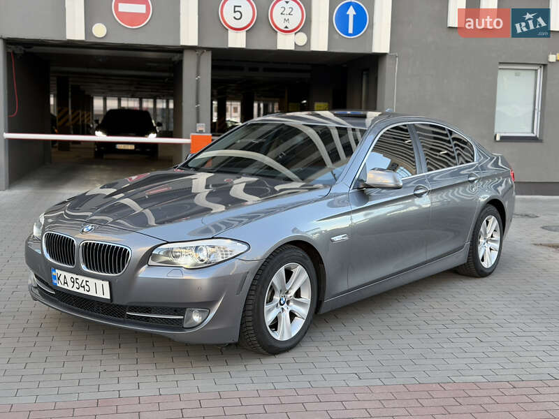BMW 5 Series 2012 BMW 5 Series 2012