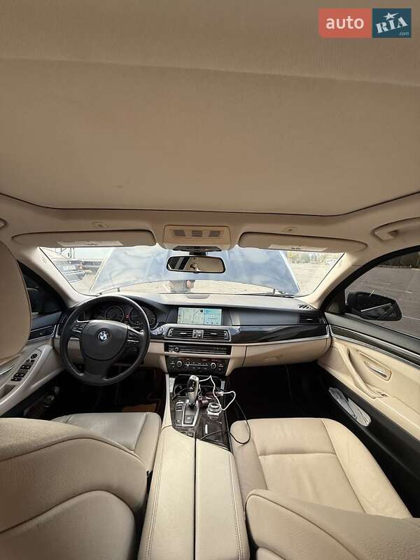 Седан BMW 5 Series 2011 в Кривому Розі