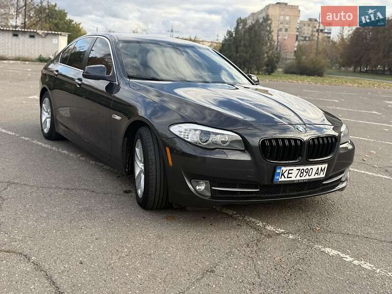 Седан BMW 5 Series 2011 в Кривому Розі