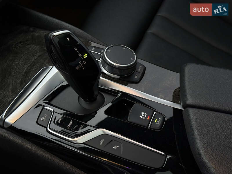 Седан BMW 5 Series 2019 в Вінниці