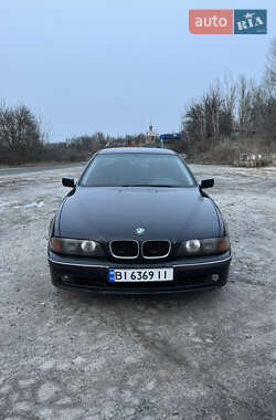 Седан BMW 5 Series 2000 в Новых Санжарах