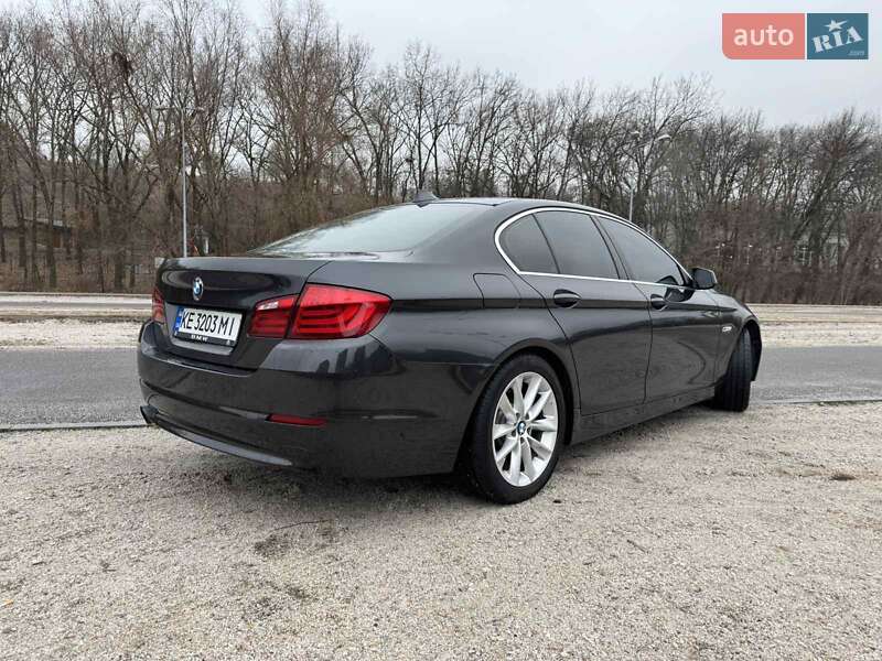 Седан BMW 5 Series 2011 в Днепре