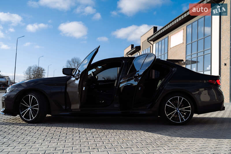 Седан BMW 5 Series 2018 в Тернополі