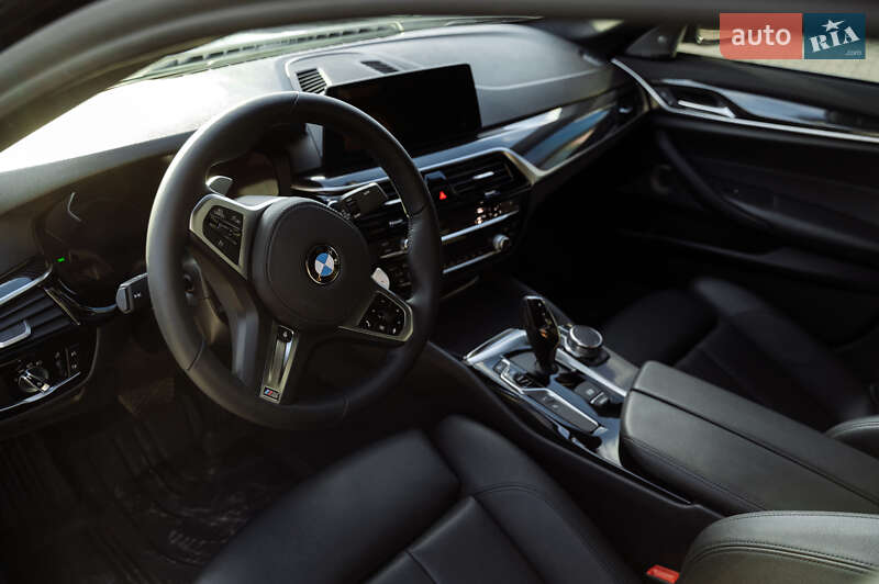 Седан BMW 5 Series 2018 в Тернополі