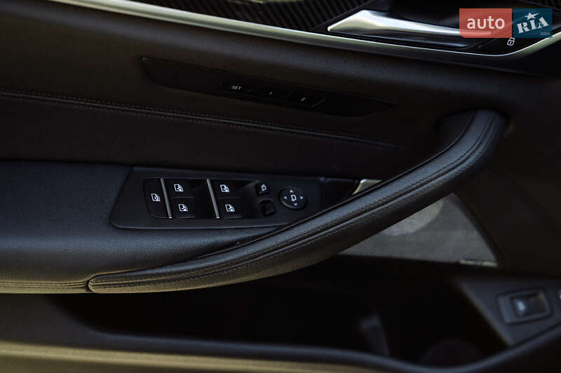 Седан BMW 5 Series 2018 в Тернополі