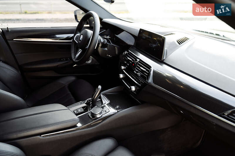 Седан BMW 5 Series 2018 в Тернополі