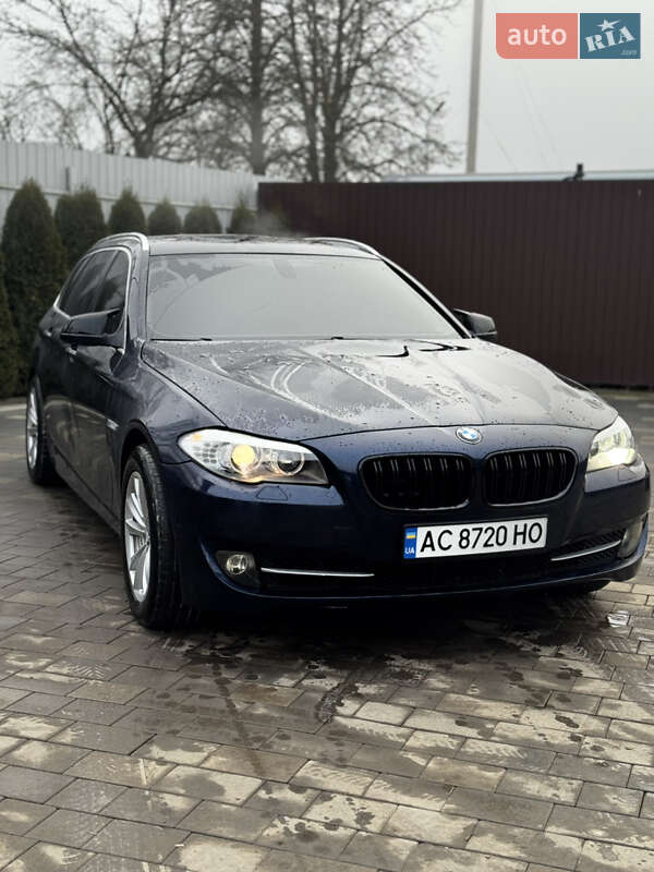 BMW 5 Series 2011 BMW 5 Series 2011