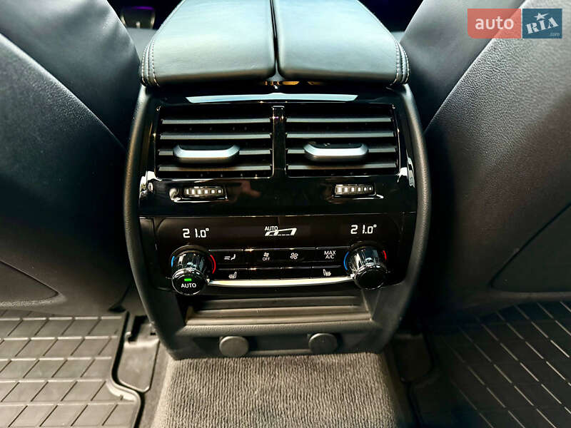 Седан BMW 5 Series 2017 в Днепре