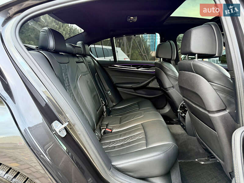 Седан BMW 5 Series 2017 в Днепре