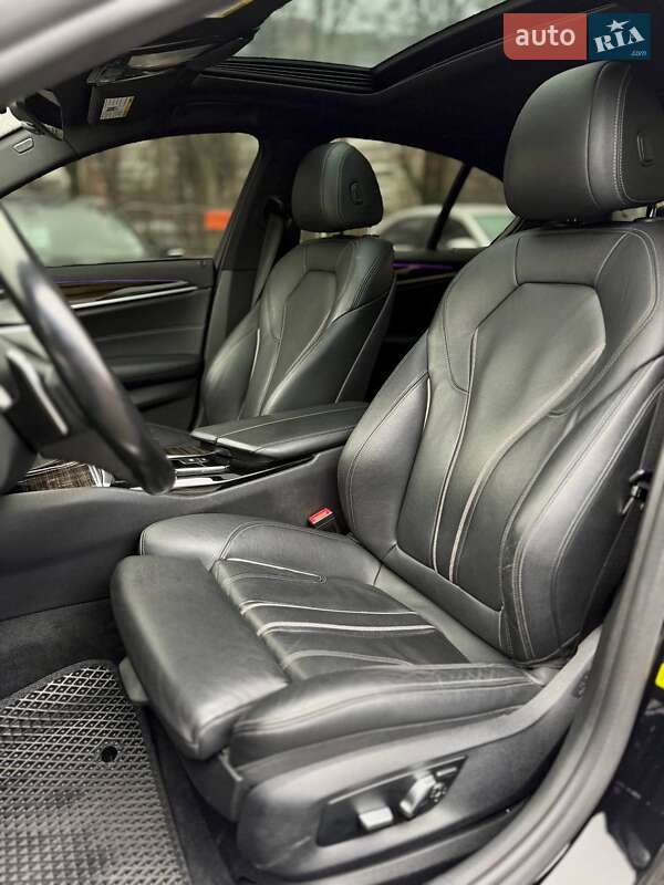 Седан BMW 5 Series 2018 в Днепре