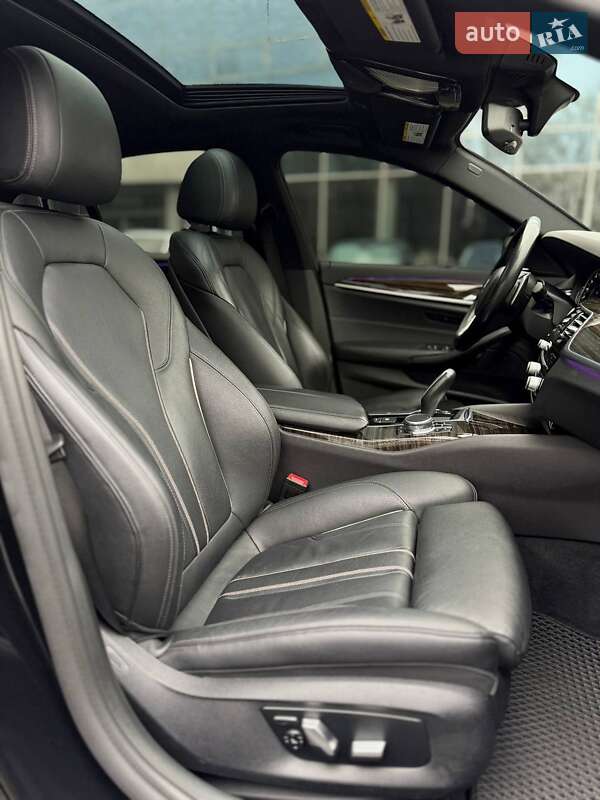 Седан BMW 5 Series 2018 в Днепре
