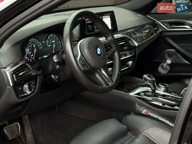 Седан BMW 5 Series 2017 в Запорожье