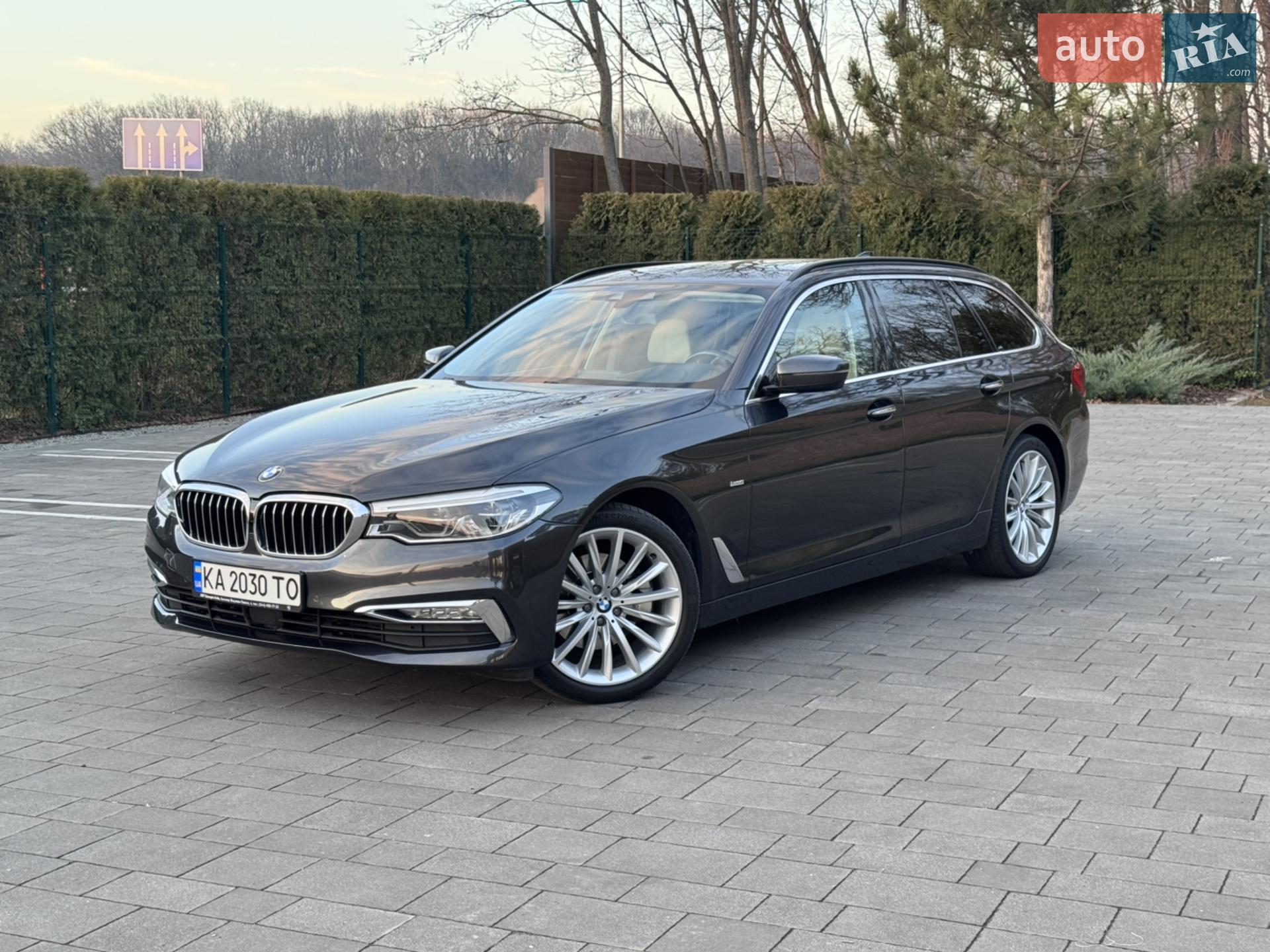2017 BMW 5er - мініатюра 2