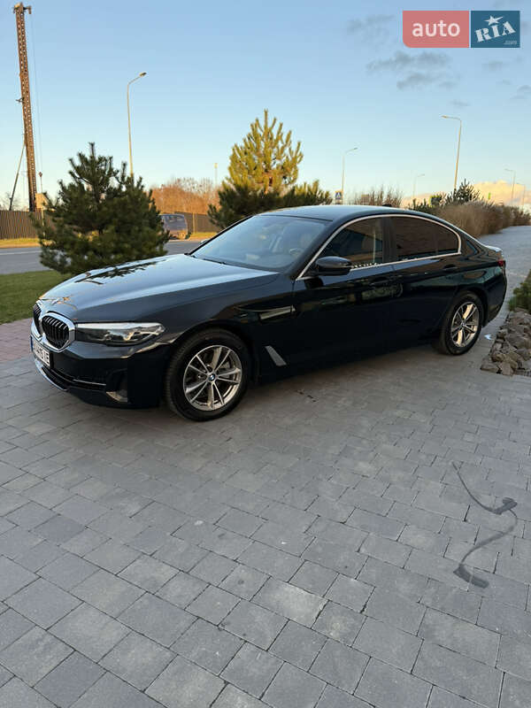 Седан BMW 5 Series 2020 в Хмельницком