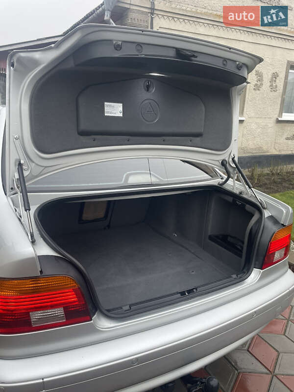 Седан BMW 5 Series 2003 в Вінниці