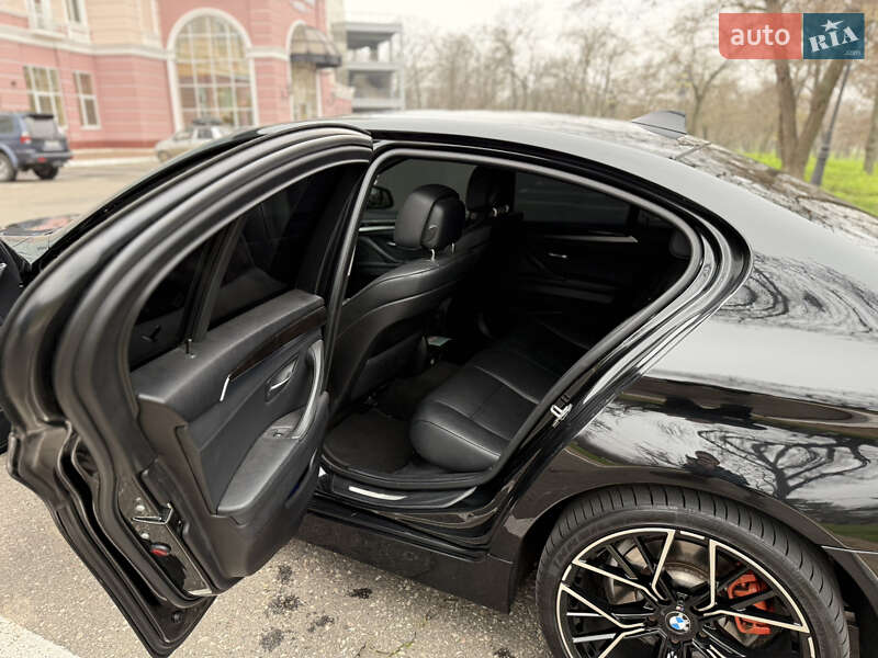 Седан BMW 5 Series 2010 в Одессе