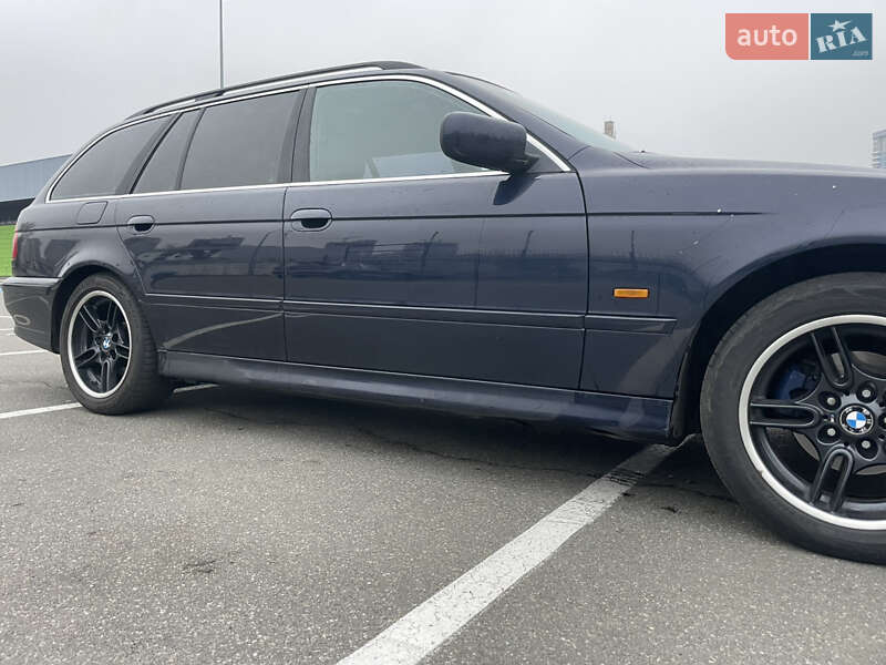 Универсал BMW 5 Series 2001 в Киеве