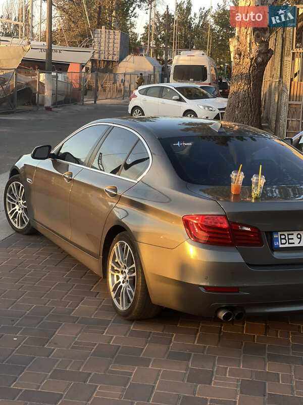 Седан BMW 5 Series 2015 в Миколаєві